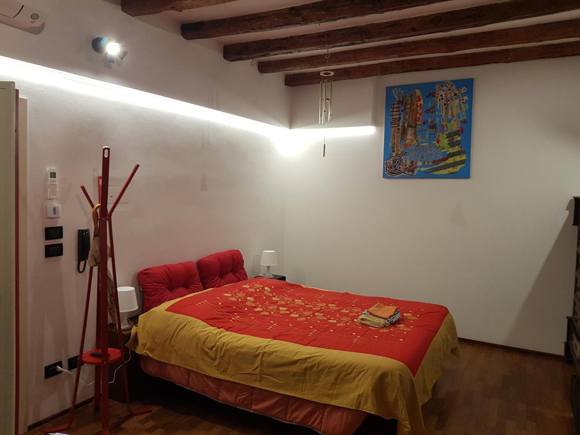 Monolocale Sui Tetti Di Bologna - Via Indipendenza Apartment Exterior photo